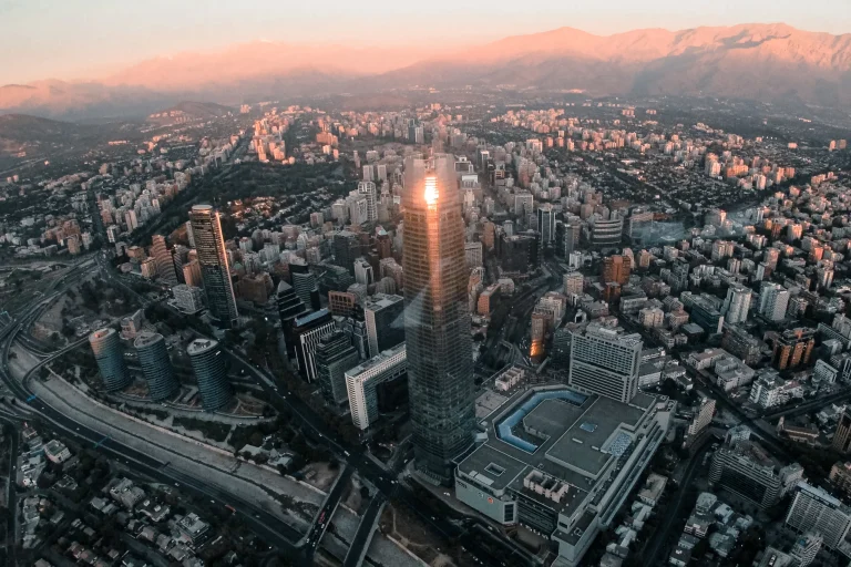 Cómo evaluar el potencial de crecimiento de una zona antes de invertir en bienes raíces.